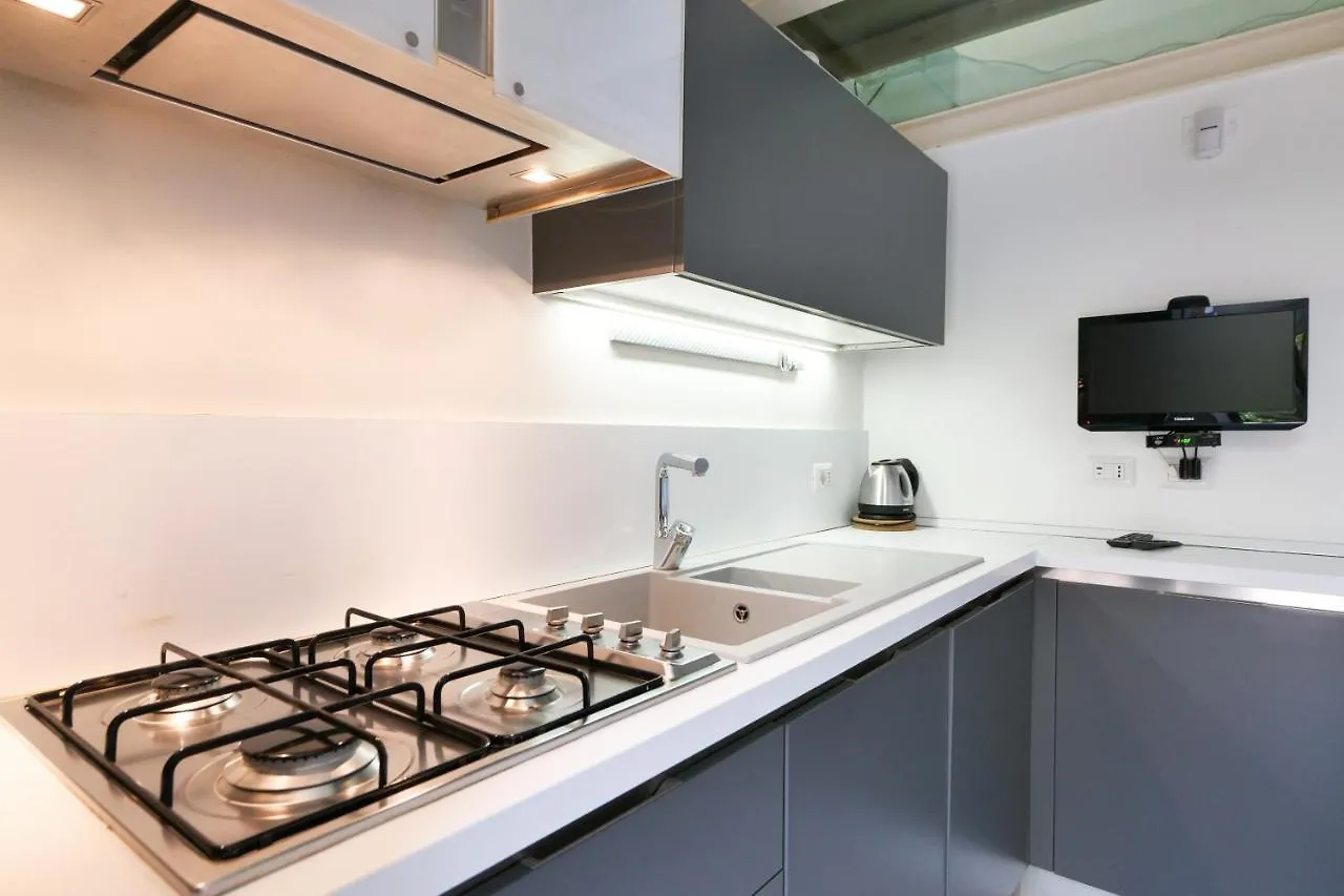 Apartamento Primopiano - Argonne Milán Italia