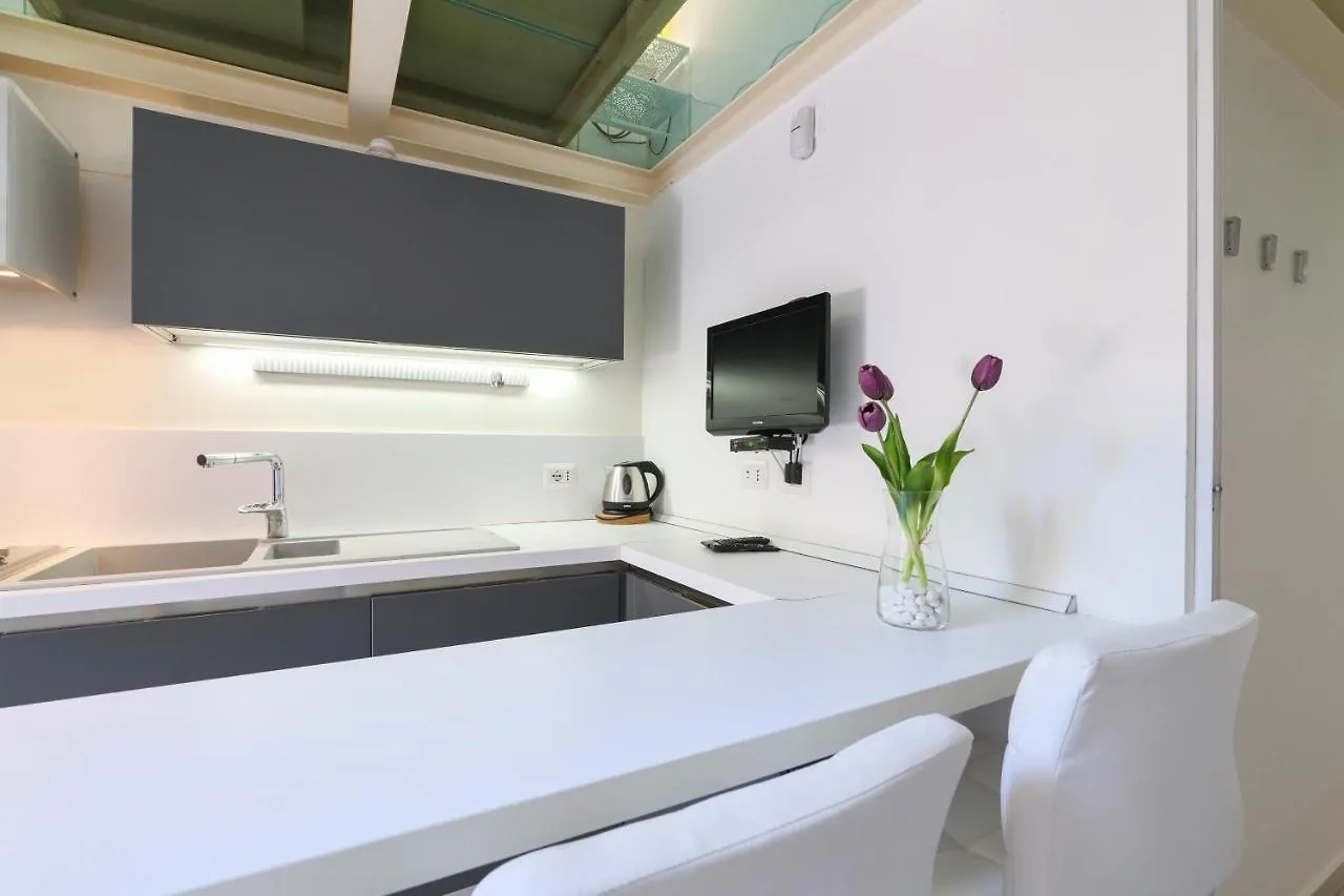 Apartamento Primopiano - Argonne Milán 0*,